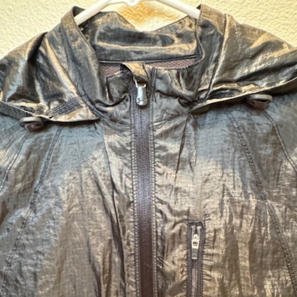 Black Under Armour Hooded Running Jacket - Medium - Picture 10 of 13